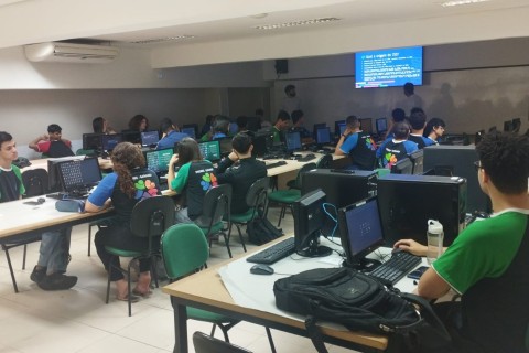 O aprendizado está a todo vapor no curso de Programação Web em parceria com a UNICV